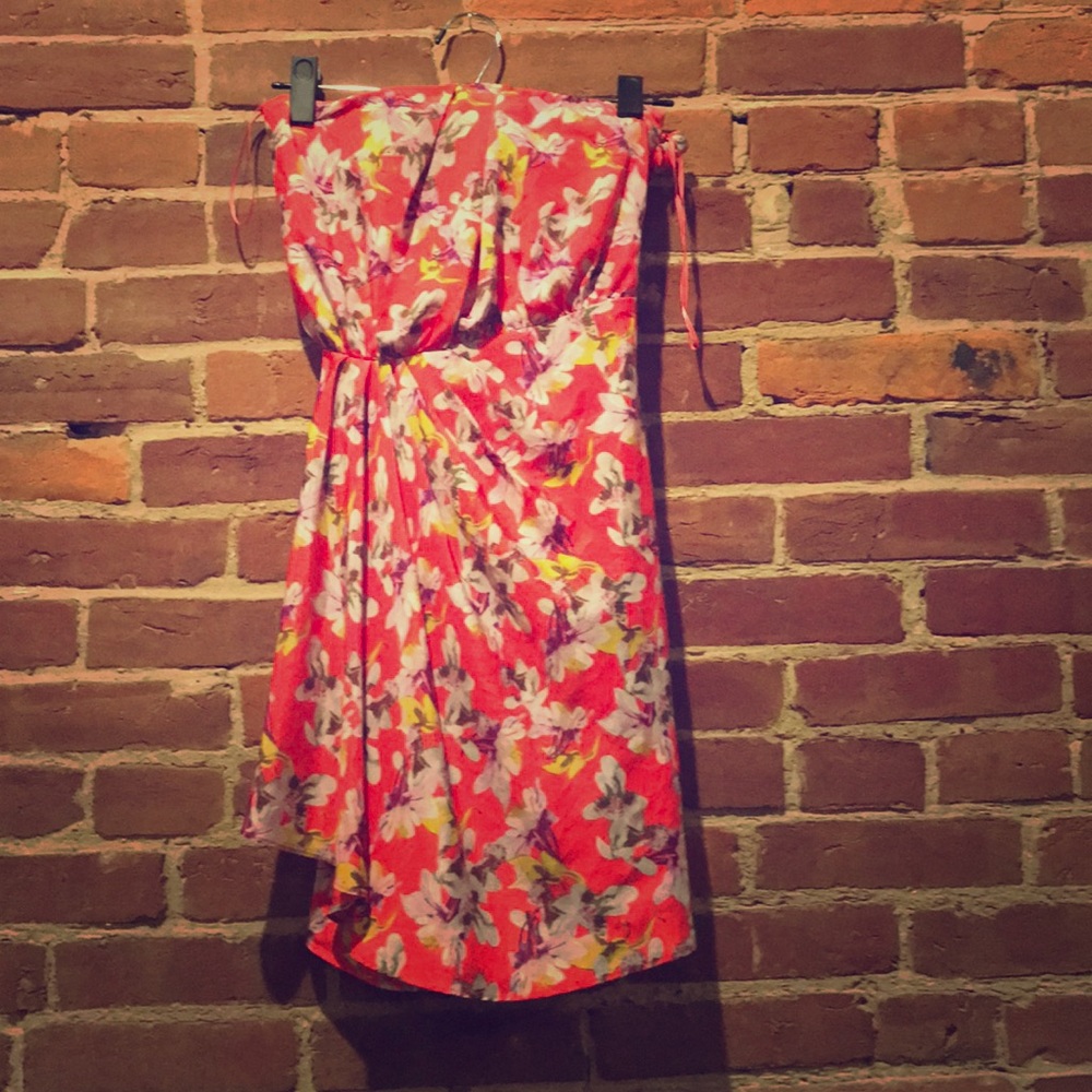 Express floral strapless dress